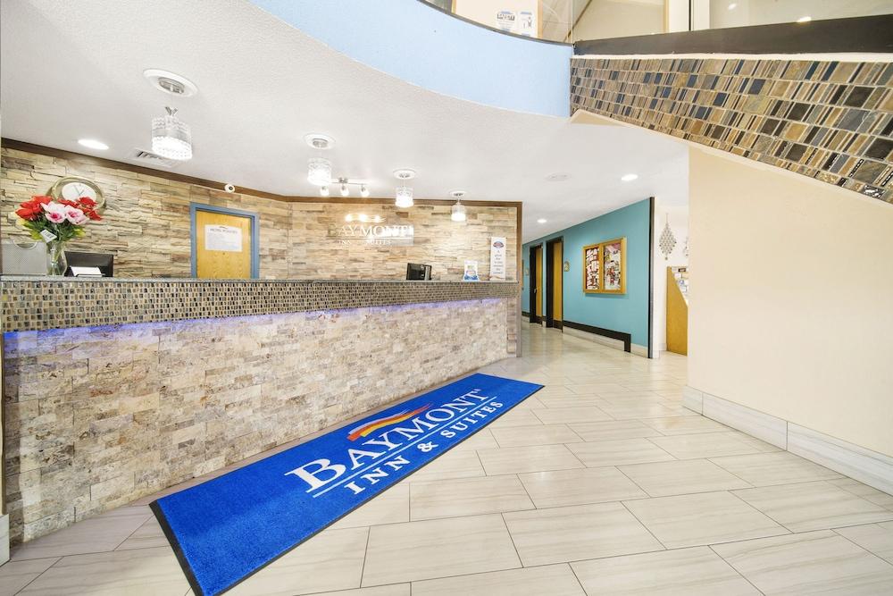 Baymont By Wyndham Muncie Near Ball State University Exterior photo