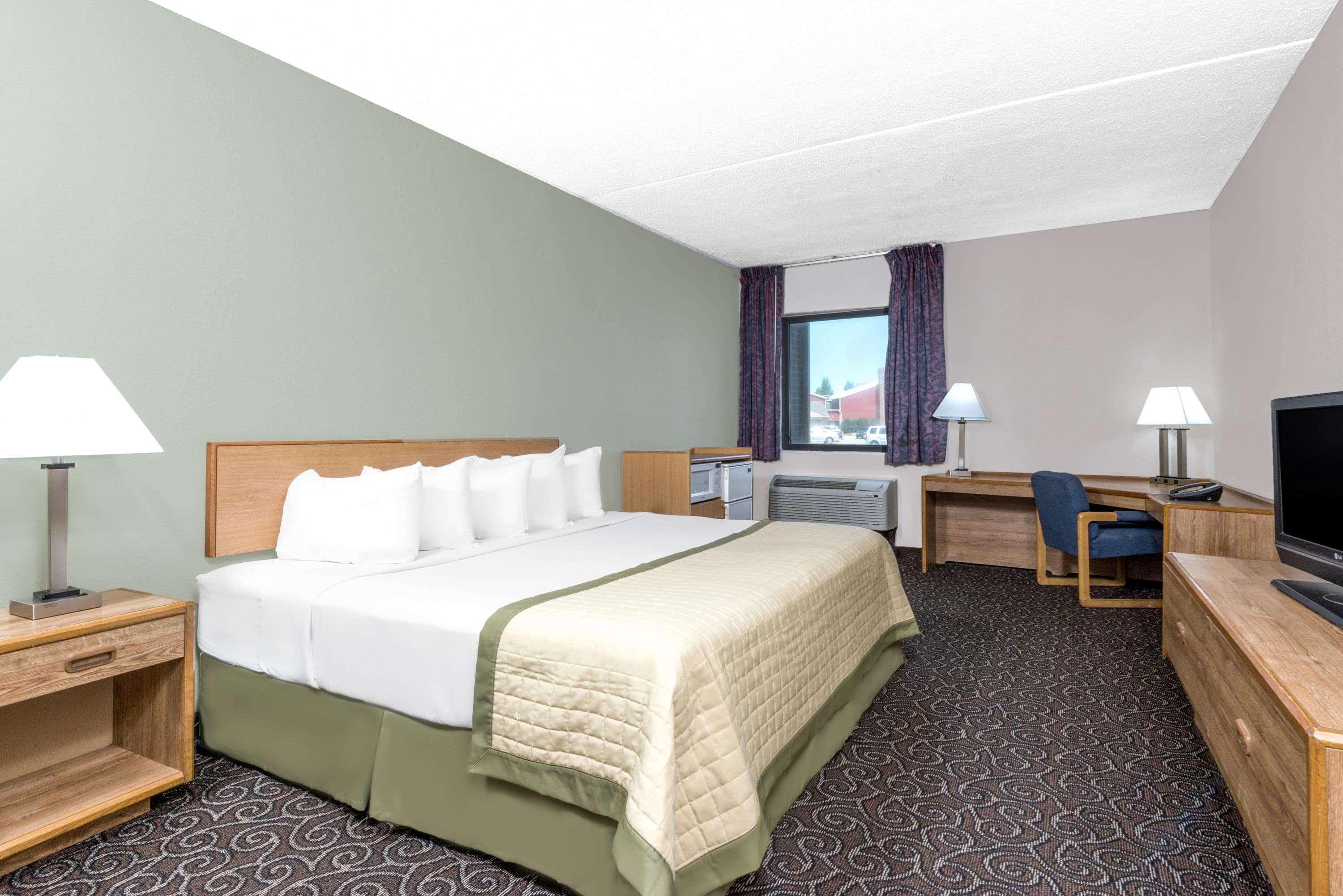 Baymont By Wyndham Muncie Near Ball State University Exterior photo